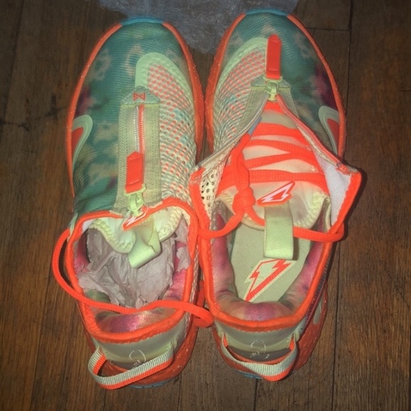 Shoes - Picture 3 of 3